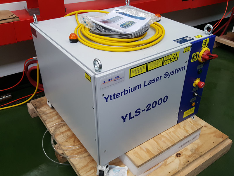 Laser IPG YLS-2000 Watt Laserquelle für 2kW genaue Laserschneider